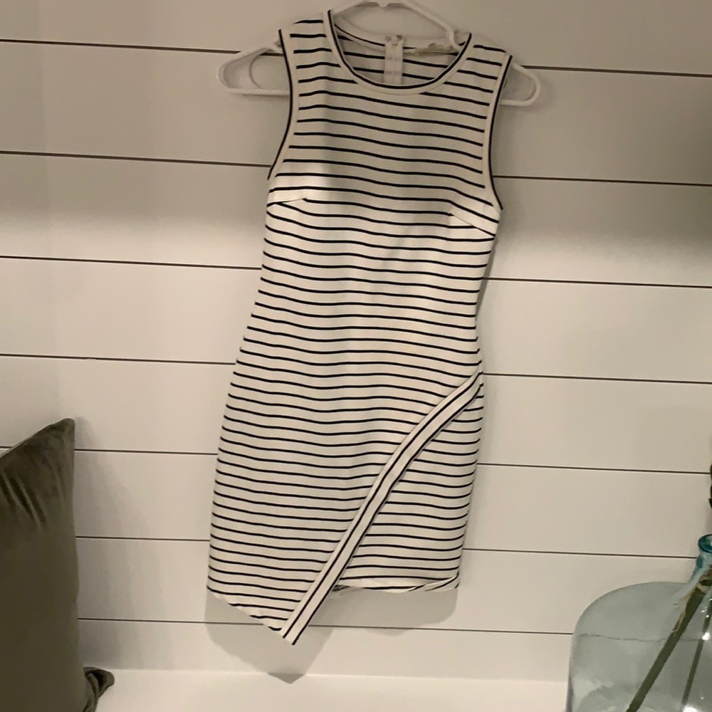 Sugar and Lips mini dress. Size Xsmall.